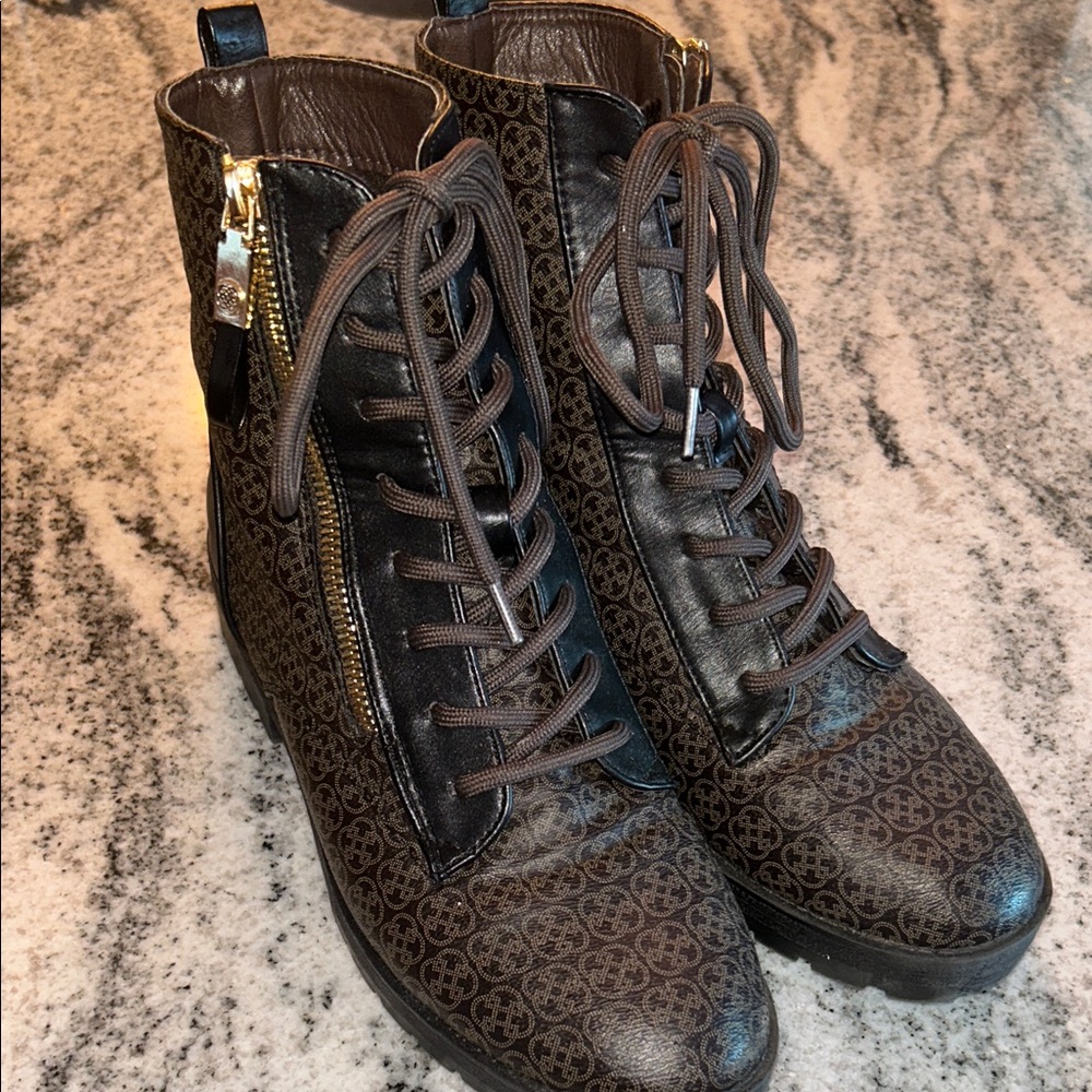 Daisy Fuentes Brown Lace-Up Combat Boots with Gold Zipper